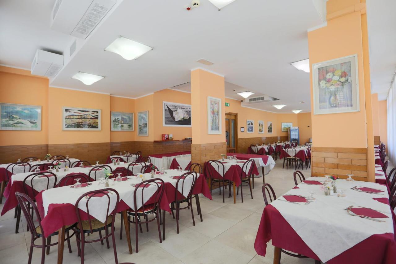 Hotel Milena Rimini Zewnętrze zdjęcie